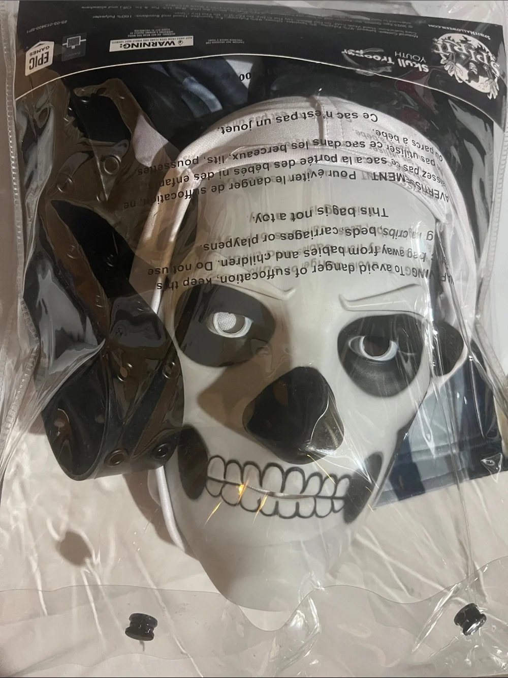 Fortnite skull Trooper costume youth Medium 8-10